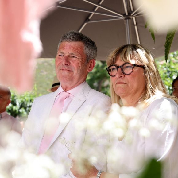 Exclusif - Mariage civil de Christine Bravo et Stéphane Bachot devant la mairie de Occhiatana en Corse, le 11 Juin 2022 

Photo : Dominique Jacovides / Bestimage