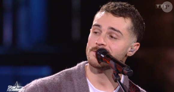 Arnaud, le petit-ami de Lily la surprend sur le plateau de la Star Academy