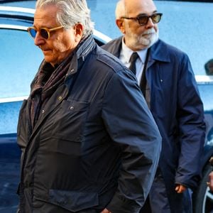 Christian Clavier, Gérard Jugnot - Sortie des Obsèques de Michel Blanc en l'église Saint-Eustache à Paris, le 10 octobre 2024. 
© Moreau / Jacovides / Bestimage