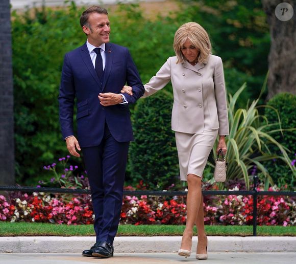 Le président Emmanuel Macron et sa femme Brigitte Macron rencontrent le premier ministre du Royaume Uni et sa femme au 10 Downing Street à Londres le 9 juillet 2025.
©ALPHA AGENCY / BESTIMAGE