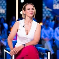 Lorie dépassée ? "Mon ancienne maison de disques m’a dit, en face, toi tu es une has been"