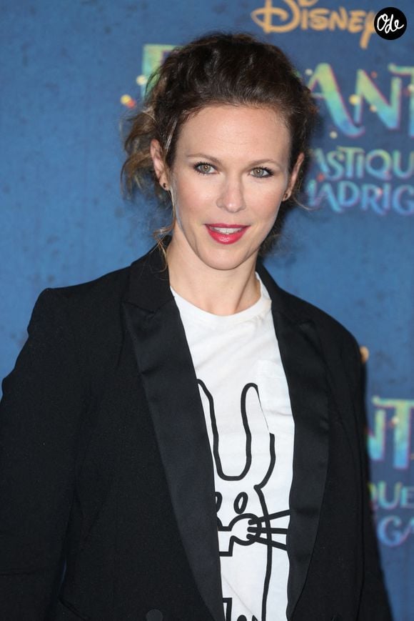 Lorie Pester assiste à la première du film « Encanto », qui s'est tenue au Grand Rex, à Paris, en France, le 19 novembre 2021. Photo de Jérôme Domine/ABACAPRESS.COM