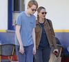 Charles voulait être acteur pour la notoriété, ce qui n'a pas plu à Jodie Foster.

Exclusif Jodie Foster déjeune avec son fils Charles (19 ans) au café La Conversation dans le quartier d'Hollywood à Los Angeles, Californie, Etats-Unis, le 14 novembre 2017.
