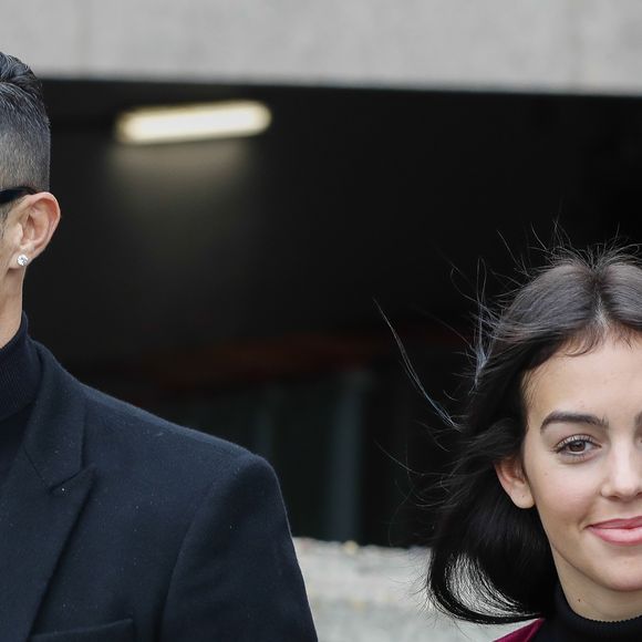 Cristiano Ronaldo quitte le tribunal avec sa compagne Georgina Rodríguez à Madrid le 22 janvier 2019.  

© Bestimage