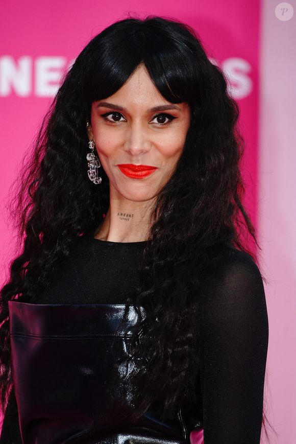 Shy'm (Tamara Marthe) - Photocall lors de la 5ème saison du festival International des Séries "Canneseries" à Cannes le 4 avril 2022. © Norbert Scanella / Panoramic / Bestimage