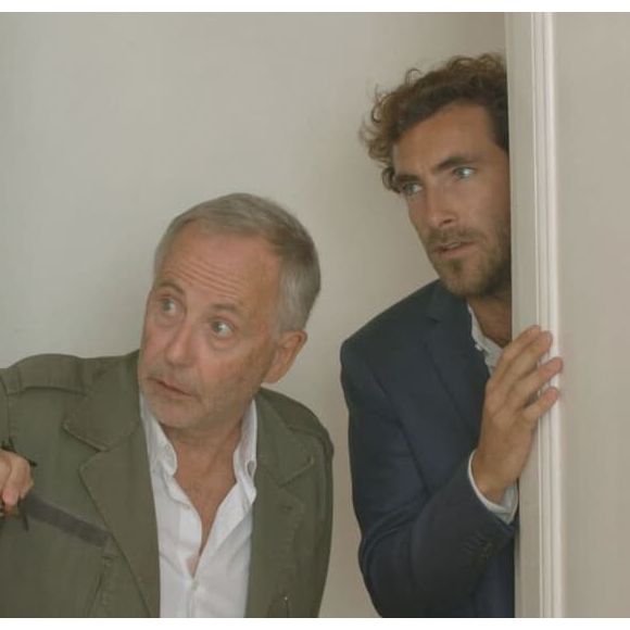 Après les déclarations de Fabrice Luchini, qui évoquait des scènes scénarisées dans l'émission "L'Agence" diffusée sur TMC, c'est au tour d'une autre figure française...