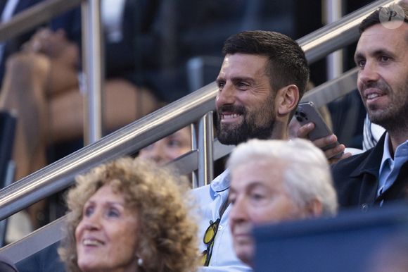 Novak Djokovic - Les joueurs du PSG célèbrent leur titre de Champion d'Europe au Parc Des Princes à Paris, le 1er juin 2025.
© Cyril Moreau/Bestimage