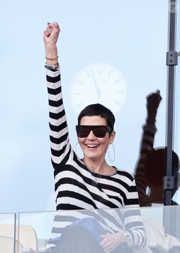 Cristina Cordula dans les tribunes lors des Internationaux de France de Tennis de Roland Garros 2025. Paris, le 1er Juin 2025. © Dominique Jacovides/Bestimage