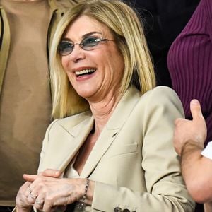 Michèle Laroque - Célébrités dans les tribunes du match de quart de finale aller de Ligue Des Champions 2025-2026 (LDC) "PSG - Liverpool (2-0)" au Parc des Princes à Paris le 8 avril 2026. © Baptiste Autissier/PsnewZ/Bestimage