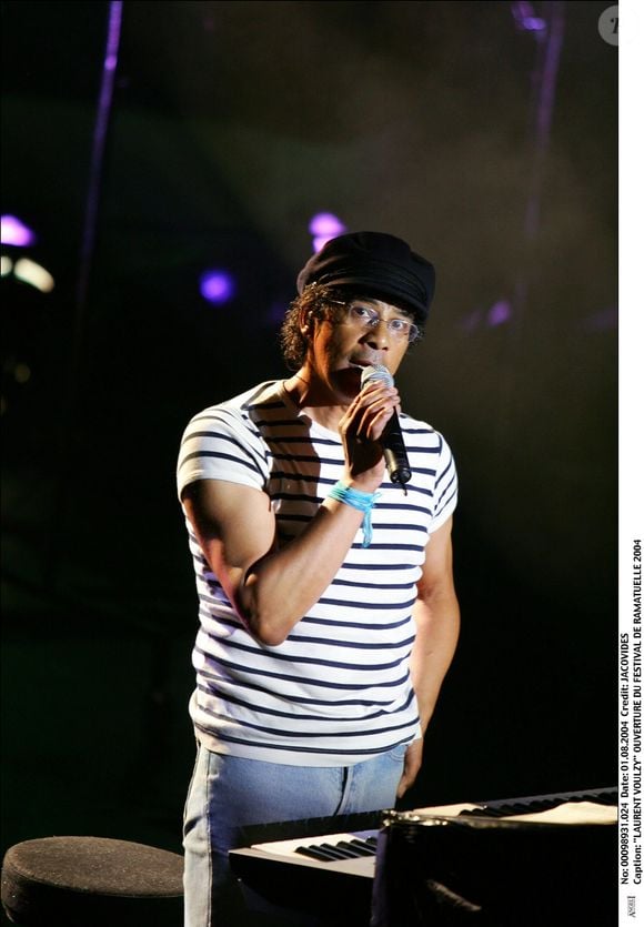 Laurent Voulzy au Festival de Ramatuelle en 2004. © DOMINIQUE JACOVIDES / BESTIMAGE