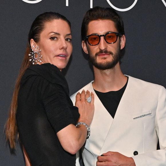 Pierre Niney et Natasha Andrews n'étaient pas très loin pour la soirée Kering

Natasha Andrews, Pierre Niney lors du dîner Kering Women In Motion au 78ème Festival de Cannes à Cannes, France. Photo by Julien Reynaud/APS-Medias/ABACAPRESS.COM