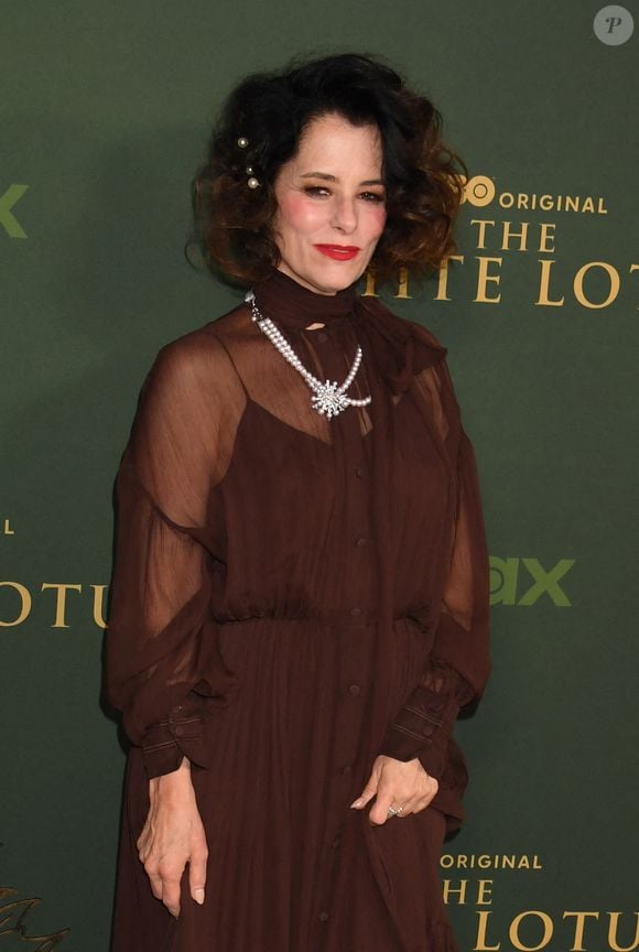 La série qui suit les aventures de roches vacanciers revient pour une troisième saison

Parker Posey à l'avant-première de The White Lotus saison 3 au Paramount Studios le 10 février 2025 à Los Angeles.