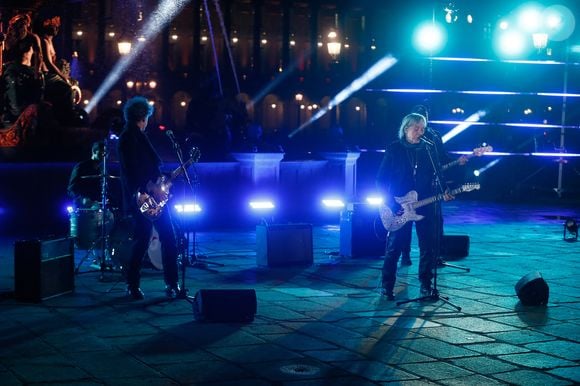 Exclusif - Jean-Louis Aubert - Tournage de l'émission "La grande soirée du 31 décembre de Paris" sur la place de la Concorde à Paris, diffusée le 31 décembre sur France 2
©Christophe Clovis / Bestimage
