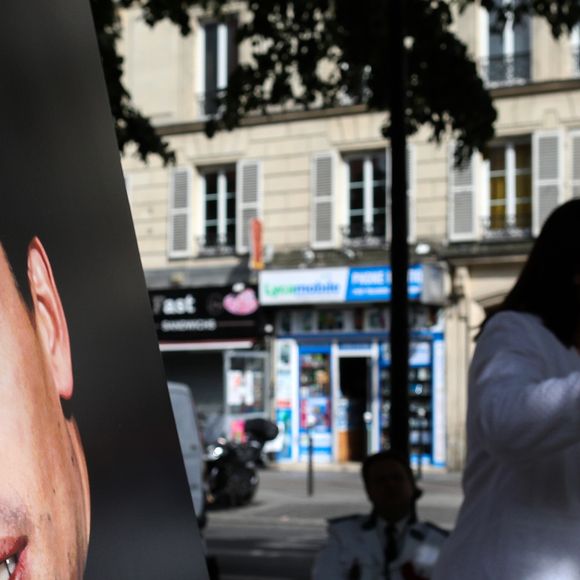Anne Hidalgo, Maire de Paris, accompagnée de France Brel, la fille du chanteur, inaugure les allées Jacques Brel, dans le 19e arrondissement de Paris. Le 19  juillet 2019. © Stéphane Lemouton / Bestimage
