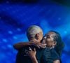 Et l'ancien Président de répondre avec humour : "Elle m’a repris ! C’était limite pendant un moment !". 

Barack Obama et sa femme Michelle Obama électrisent la foule lors de la Convention démocrate à Chicago, le 28/08/2024 @Backgrid USA / Bestimage