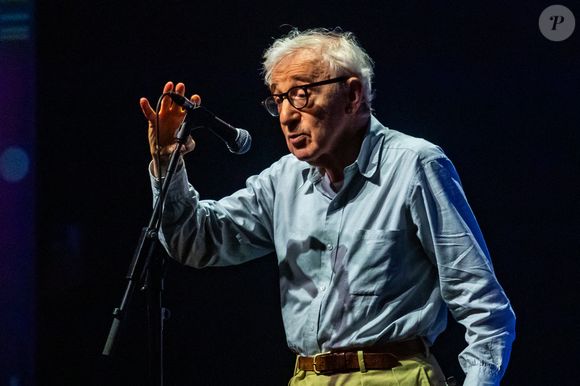 Et il n'a jamais eu l'impression de travailler

Le réalisateur Woody Allen lors d'une représentation à la 55e édition du festival de jazz Voll-Damm Barcelona au Teatre Tivoli le 18 septembre 2023 à Barcelone, Catalogne, Espagne. Le cinéaste Woody Allen s'est rendu à Barcelone pour inaugurer la 55e édition du festival de jazz Voll-Damm Barcelona. Photo par Kike Rincon/Europa Press/ABACAPRESS.COM
