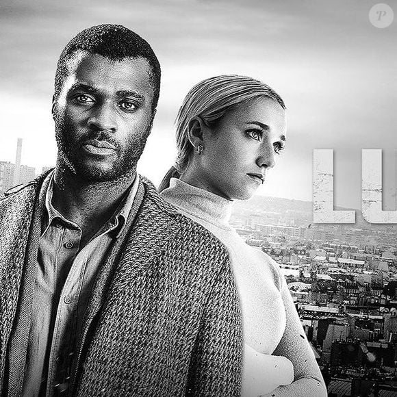 Pourtant, il a choisi de prendre un autre chemin, celui des arts.

Christopher Bayemi et Chloé Jouannet.