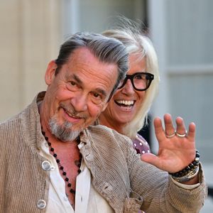 Florent Pagny - Personnalités à la sortie de la cérémonie de remise de légion d'honneur de Jean-Paul Bigard, au palais de l'Elysée à Paris le 27 mai 2026.

© Christian Liewig / Bestimage