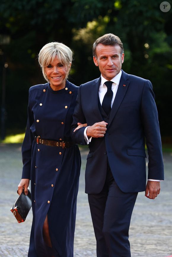 Emmanuel et Brigitte Macron rencontrent le roi Willem-Alexander, la reine Maxima des Pays-Bas et la princesse Amalia avant un dîner qui marque le début du sommet de l'OTAN à La Haye aux Pays-Bas le 24 juin 2025

©Backgrid USA / Bestimage