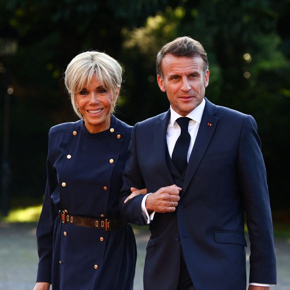 Emmanuel et Brigitte Macron rencontrent le roi Willem-Alexander, la reine Maxima des Pays-Bas et la princesse Amalia avant un dîner qui marque le début du sommet de l'OTAN à La Haye aux Pays-Bas le 24 juin 2025

©Backgrid USA / Bestimage