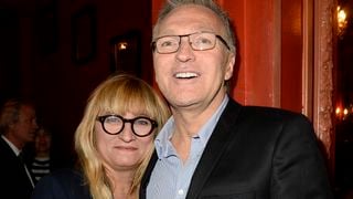 "Je lui ai dit de se taire" : Laurent Ruquier évoque le comportement de Christine Bravo lors du dernier voyage d'Isabelle Mergault