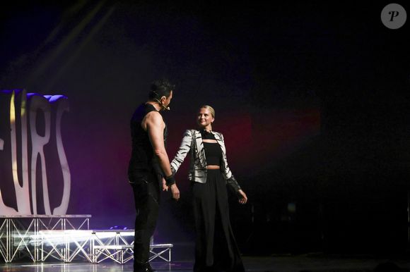 Exclusif - Kelly Vedovelli - Les célèbres personnalités de la télé se sont retrouvés avec bonheur, dans le Sud, à Vallauris Golf-Juan, pour assister à un magnifique show de cabaret, en présence de Mr Le Maire K. Luciano et ses adjoints, heureux de répondre à l'invitation du dynamique Président de l'association "Valoriser Vallauris Golf-Juan", Mr B. Darde, ce passionné d'art et du monde associatif projette également de créer un Musée de Sculpture à ciel ouvert , mêlant Art et Espace Public. © Jack Tribeca/Bestimage