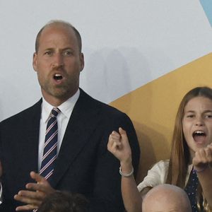Et où elle ne s'est pas retenu de montrer ses émotions !

Le prince William, la princesse Charlotte de Galles, la princesse Leonor et l'infante Sofia d'Espagne dans les tribunes de la finale de l'UEFA Women's Euro 2025 "Angleterre - Espagne (1-1, 3-1 tab)" à Bâle. Mirrorpix / Bestimage