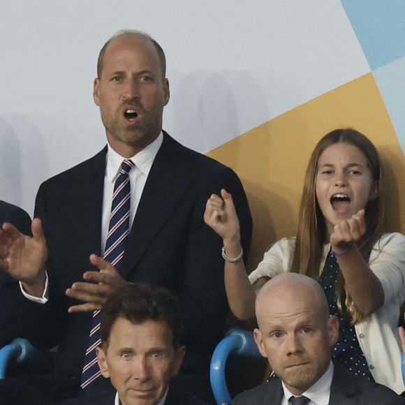 Et où elle ne s'est pas retenu de montrer ses émotions !

Le prince William, la princesse Charlotte de Galles, la princesse Leonor et l'infante Sofia d'Espagne dans les tribunes de la finale de l'UEFA Women's Euro 2025 "Angleterre - Espagne (1-1, 3-1 tab)" à Bâle. Mirrorpix / Bestimage