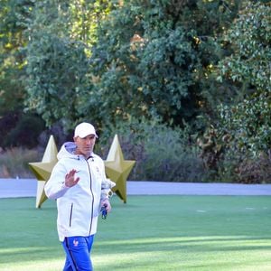 Zinédine Zidane - Entraînement de l'équipe de France en préparation de la Ligue des nations de l'UEFA 2026 au Centre national de Clairefontaine le 22 septembre 2026. © Baptiste Autissier/PSnewZ/Bestimage