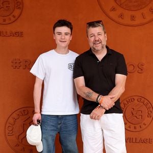 Anatole Guillon et Bruno Guillon au photocall du village lors des Internationaux de France de Tennis de Roland Garros 2026, à Paris, France, le 30 mai 2026. © Dominique Jacovides/Bestimage



Photocall au village lors des Internationaux de France de Tennis de Roland Garros 2026, à Paris, France, le 30 mai 2026.