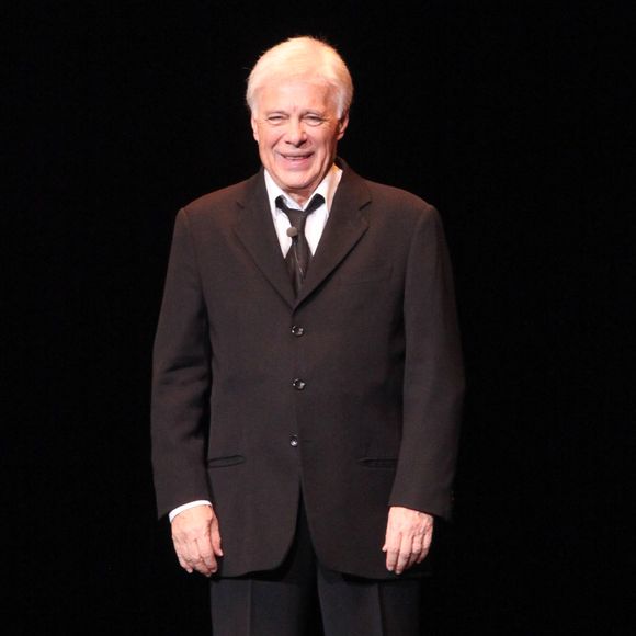 Guy Bedos se produit sur scène lors de son dernier One Man Show 'La der des der' qui s'est tenu à l'Olympia à Paris, France le 23 décembre 2013. Photo Audrey Poree/ABACAPRESS.COM