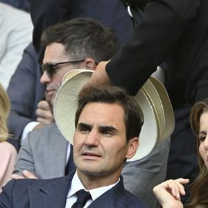 Roger Federer et sa femme Mirka assistent au tournoi de tennis de Wimbledon le 7 juillet 2025. © Chryslene Caillaud / PsnewZ / Bestimage