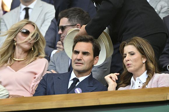Roger Federer et sa femme Mirka assistent au tournoi de tennis de Wimbledon le 7 juillet 2025. © Chryslene Caillaud / PsnewZ / Bestimage