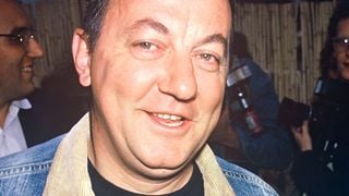 "Il ne faisait pas du tout attention à son argent" : Marius Colucci, le fils de Coluche, évoque la succession mouvementée de son père