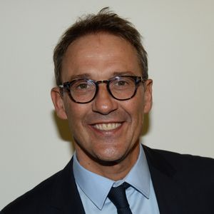 Julien Courbet lors de la 14ème édition du Charity Day dans la salle des marchés de la société de courtage Aure BGC à Paris, le 11 septembre 2018. 

© Veeren/Bestimage