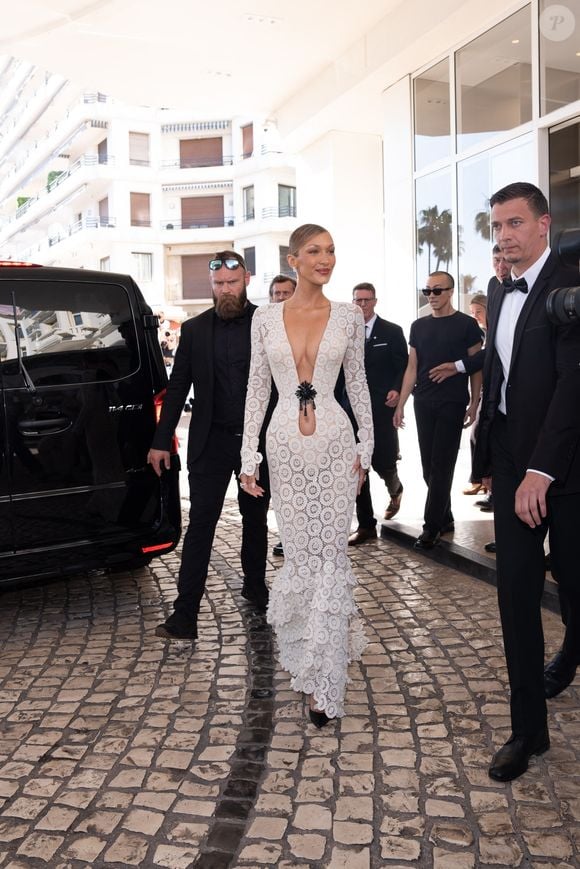 Bella Hadid portant Schiaparelli lors du 79ème Festival de Cannes. Le 20 mai 2026. © Backgrid UK/ Bestimage