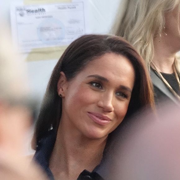 Santa Barbara, Californie. Le prince Harry (duc de Sussex) et son épouse Meghan sont apparus ensemble à l'événement One805 Live! au terrain de polo de Kevin Costner à Santa Barbara, en hommage aux premiers intervenants. Le couple est arrivé ensemble vers 17 h (20 septembre). 

© Backgrid USA / Bestimage