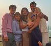 Elodie Gossuin mène une vie paisible avec son mari Bertrand Lacherie et leurs quatre enfants.

Elodie Gossuin et Bertrand Lacherie parents de deux paires de jumeaux : Rose et Jules ainsi que Joséphine et Léonard.