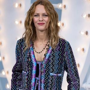 La chanteuse a évoqué le statut de “nepo babies” de ses enfants.

Vanessa Paradis - Photocall du défilé de mode prêt-à-porter printemps-été 2021 "Chanel" au Grand Palais à Paris. Le 6 octobre 2020
© Olivier Borde / Bestimage