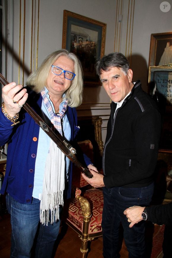 Exclusif - Pierre-Jean Chalençon, l'animateur Tex - People au dîner "Couscous" chez Pierre-Jean Chalençon au Palais Vivienne à Paris. Le 9 février 2022