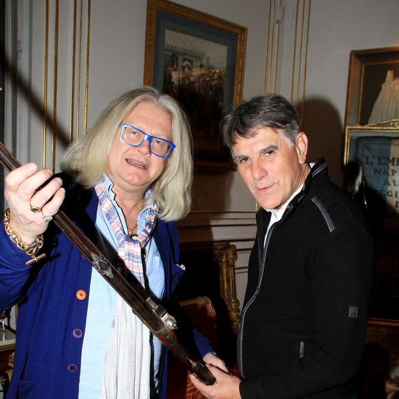 Exclusif - Pierre-Jean Chalençon, l'animateur Tex - People au dîner "Couscous" chez Pierre-Jean Chalençon au Palais Vivienne à Paris. Le 9 février 2022