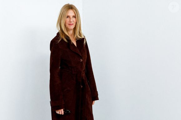 Sandrine Kiberlain - Photocall du défilé Chloé prêt-à-porter automne-hiver 2023/2024 lors de la Fashion Week de Paris (PFW), à Paris, France, le 2 mars 2023. © Christophe Clovis/bestimage