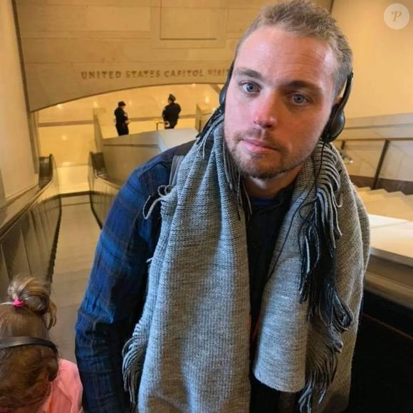 Ainsi, le papa de cette famille nombreuse va devoir continuer à consulter des professionnels qui doivent lui dire s'il doit se faire opérer du genou. 

La famille Vantorre