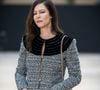 "C'est au niveau du sol, ce qui est très important pour moi. Je ne peux pas vivre en étage, je n'ai pourtant pas le vertige mais je m'y sens coincée"

Anna Mouglalis au photocall du défilé Chanel Mode Féminine Prêt-À-Porter Automne/Hiver 2025-2026 lors de la Fashion Week de Paris (PFW) au Grand Palais, à Paris, France, le 11 mars 2025. © Olivier Borde/Bestimage