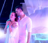 Ensemble, ils ont réalisé une danse contemporaine aux côtés de Christian Millette, pour un total de 28 points.


Danse avec les stars : Ce moment de complicité entre Elsa Bois et Florent Manaudou est passé inaperçu - capture d'écran TF1
