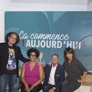 Exclusif - Laurent Karila, Amina Yamgnane, Marc Geiger, Faustine Bollaert - - La nouvelle saison de l'émission "ça commence aujourd'hui" sur France 2.

Paris le 1er septembre 2023.

© Jack Tribeca / Bestimage