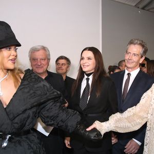 Rihanna, Sidney Toledano, Juliette Binoche, Ben Mendelsohn (réalisateur) et Mathilde Favier arrivent Backstage après la Défilé de Mode Christian Dior, Collection Haute Couture Printemps/Été 2024 - Greetings, dans le cadre de la Fashion Week de Paris, France, le 22 Janvier 2024. © Olivier Borde / Bertrand Rindoff / Bestimage