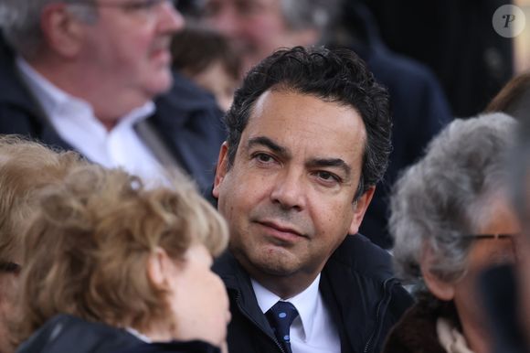 Patrick Cohen - Hommage national à Robert Badinter devant le ministère de la Justice sur la place Vendôme à Paris. L'ancien garde des Sceaux, artisan de l'abolition de la peine de mort, est décédé vendredi dernier à l'âge de 95 ans. © Dominique Jacovides/Bestimage