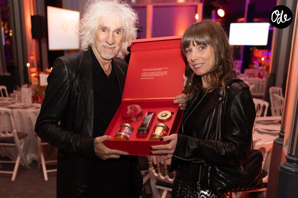 Louis Bertignac et sa femme Laetitia Brichet au dîner de gala caritatif de l'ONG Elisecare dédié aux enfants de la guerre au Pavillon Ledoyen à Paris le 24 Novembre 2025.

© Julien Sarkissian / Bestimage