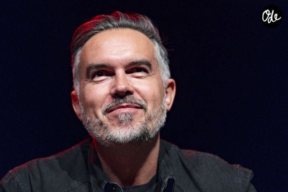 L'écrivain s'apprête à publier "Morsures", son nouveau thriller, le 28 octobre prochain aux éditions Albin Michel.

Maxime Chattam échange avec ses lecteurs lors de la 20ème édition du festival "Quais du Polar" à Lyon, le 6 avril 2024. © Sandrine Thesillat / Panoramic / Bestimage